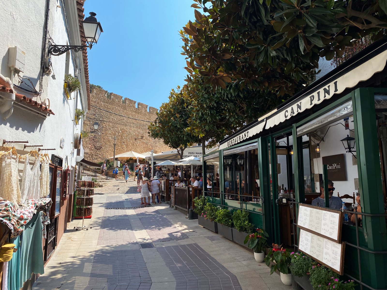 Tossa de Mar cobbled streets